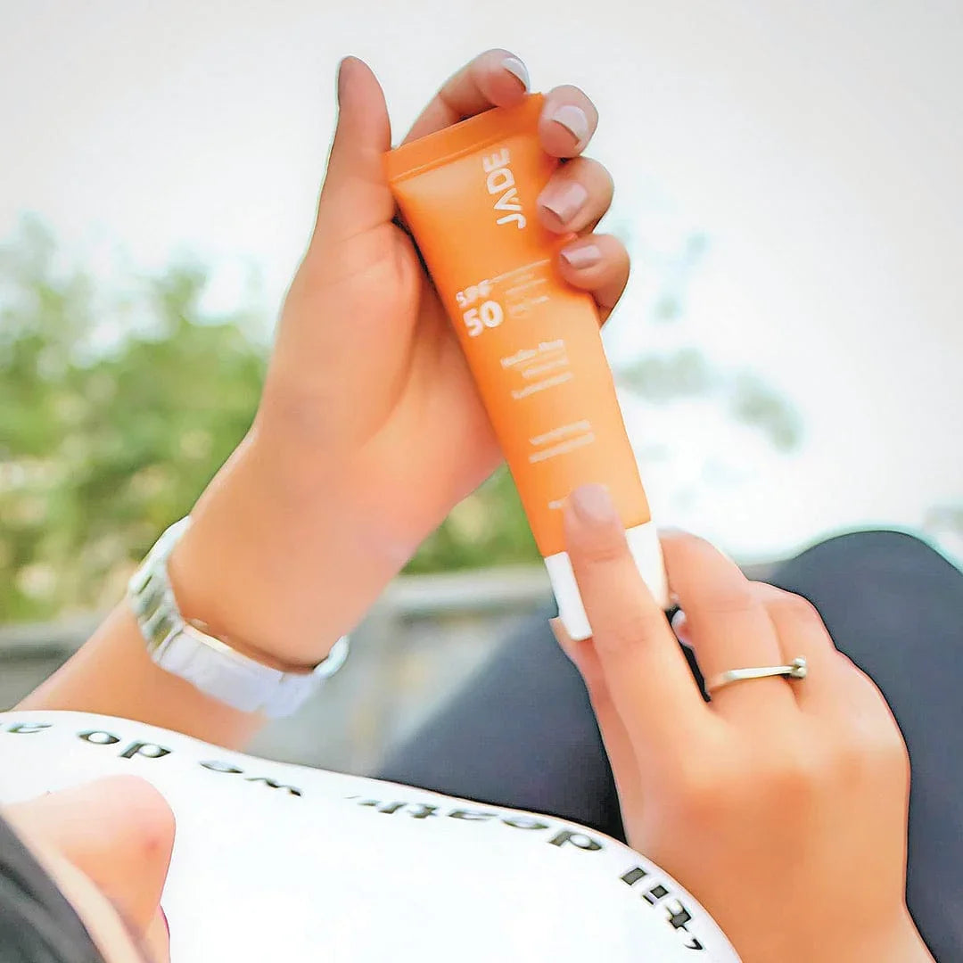 Buy Best Mineral Sunscreen for dry skin In Pakistan