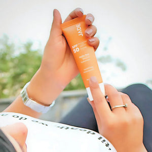 Buy Best Mineral Sunscreen for dry skin In Pakistan